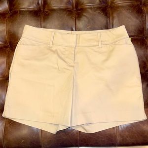 The Limited size 6 khaki shorts